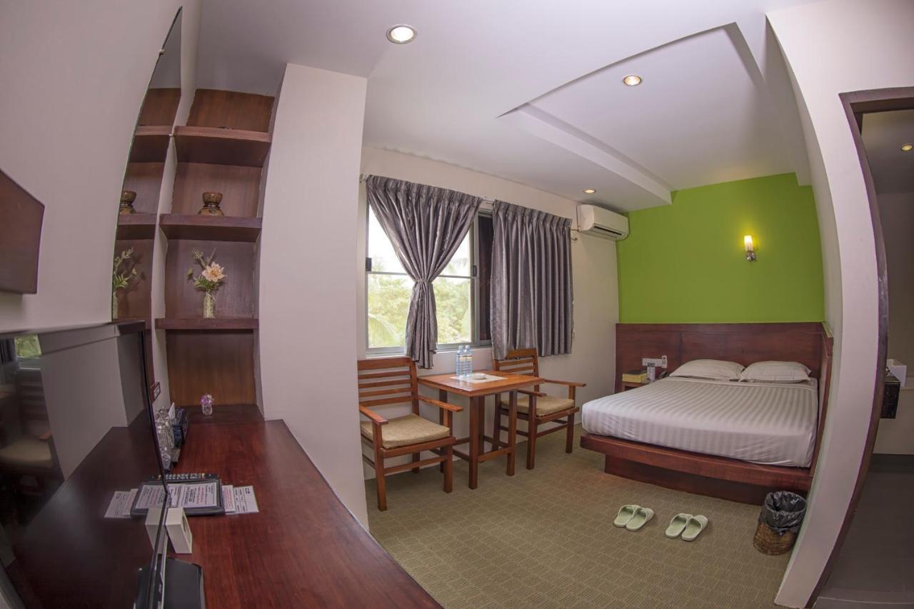 Green Paradise Hotel Yangon Dış mekan fotoğraf